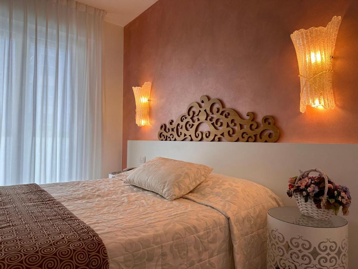Hotel Albatros Lido di Jesolo Exterior photo