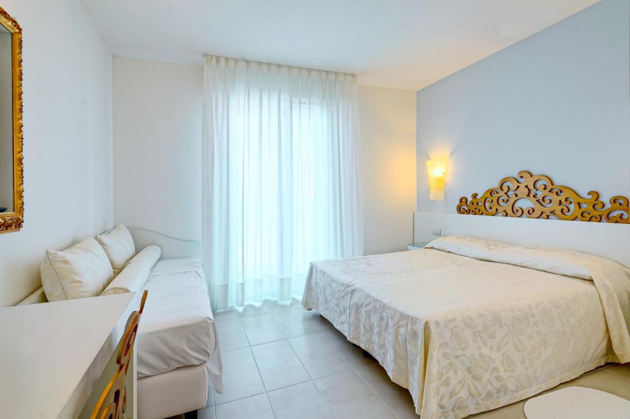 Hotel Albatros Lido di Jesolo Exterior photo